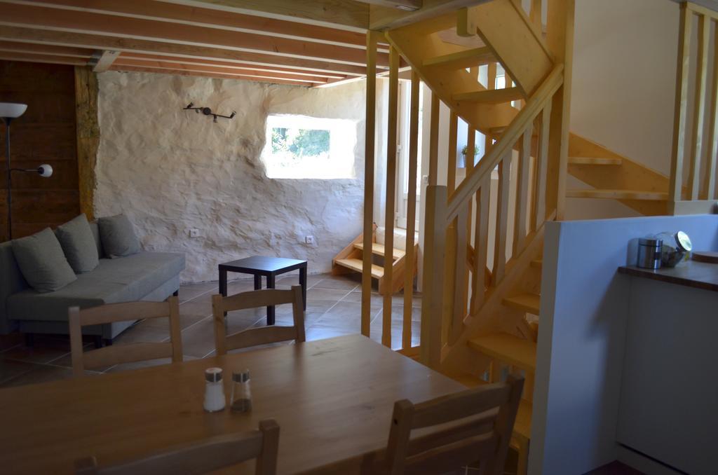 Hébergement de vacances La Ferme Accrochée à La Colline *